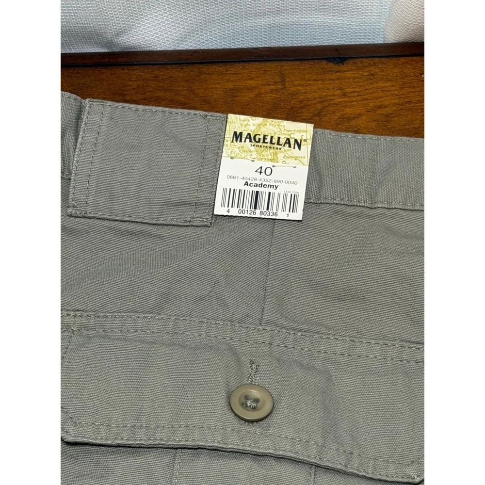 Magellan Sportswear Mens Khaki Cargo Shorts Size 40 Cotton Twill NWT